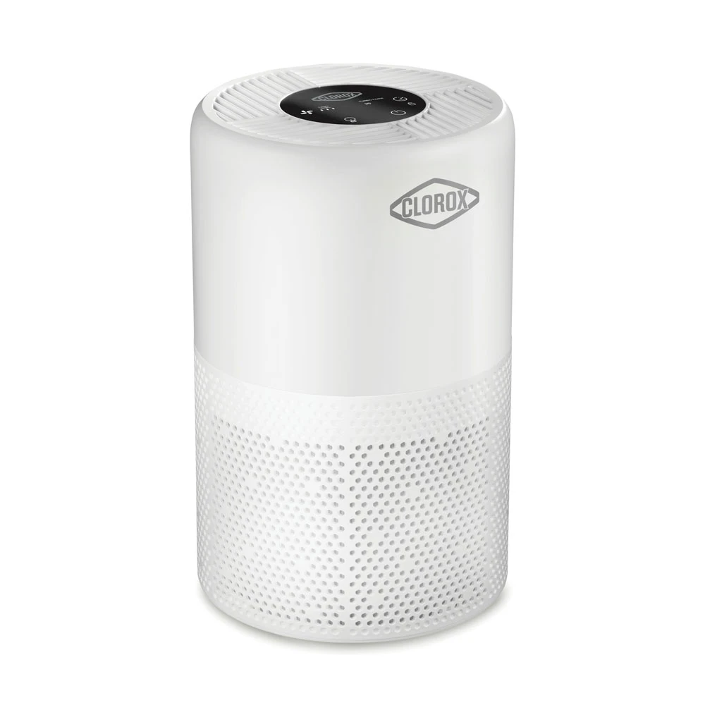 Purificador de aire cilíndrico Clorox Medium Room Turbo, blanco, modelo 11070, con panel de control negro en la parte superior y entrada perforada en la parte inferior.